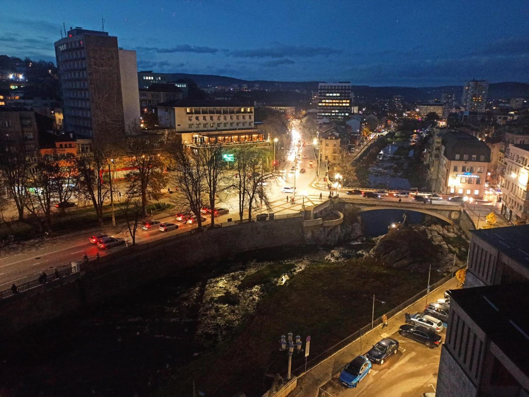 Bhn Топ Център Студио Gabrovo Exteriör bild